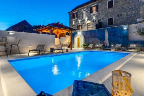 New! Charming Villa Perina with private heated pool